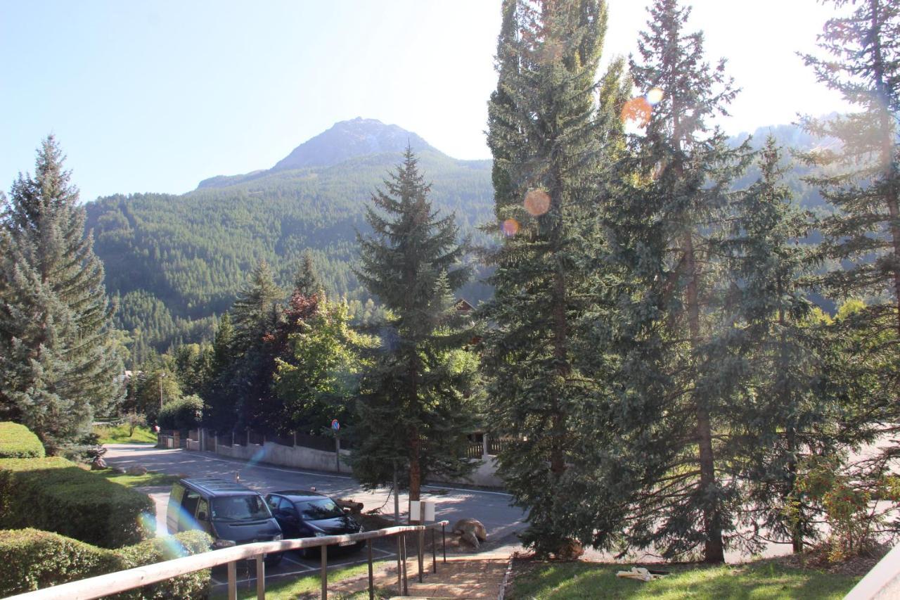Appartement Idealement Situe Saint Chaffrey Bagian luar foto